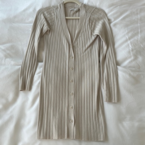 Abercrombie & Fitch Dresses & Skirts - Abercrombie Gray Sweater Mini Dress - Small Petite